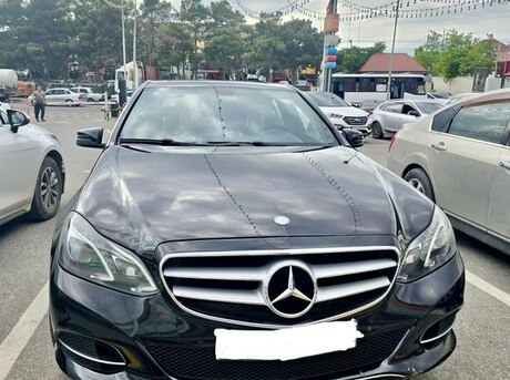 Mercedes E 220