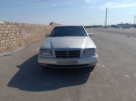 Mercedes C 220