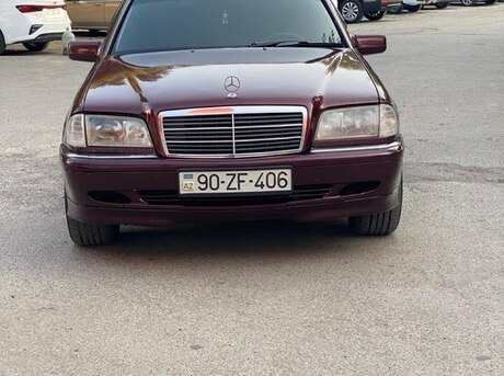 Mercedes C 200