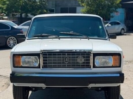 LADA (VAZ) 2107