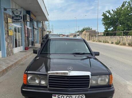 Mercedes 190