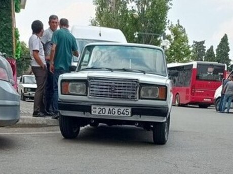LADA (VAZ) 2107