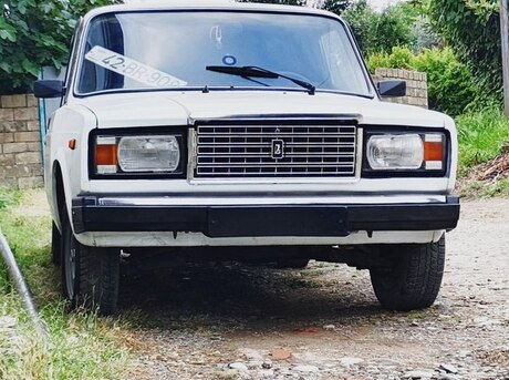 LADA (VAZ) 2107