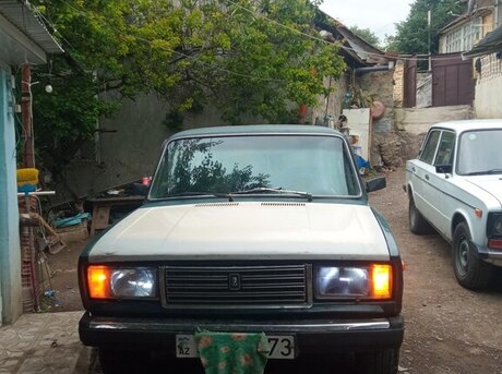 LADA (VAZ) 2107