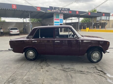 LADA (VAZ) 21013