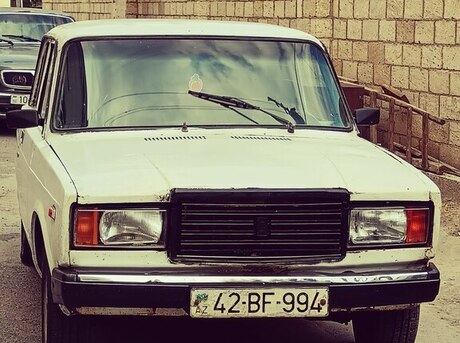 LADA (VAZ) 2107