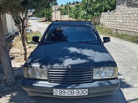 Mercedes 190