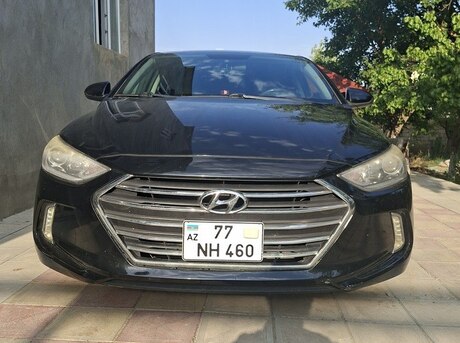 Hyundai Elantra