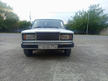 LADA (VAZ) 2107