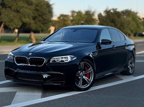 BMW M5