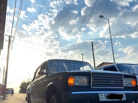 LADA (VAZ) 2107