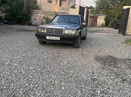 Mercedes 190