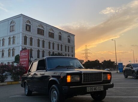 LADA (VAZ) 2107