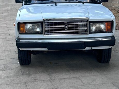 LADA (VAZ) 2107