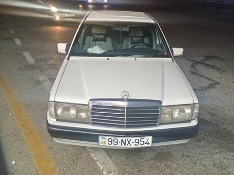 Mercedes 190