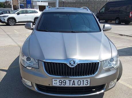 Skoda Superb 2012
