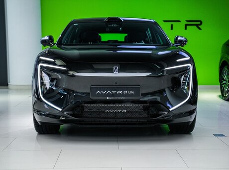 Avatr  2025