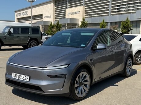 Tesla Model Y 2026