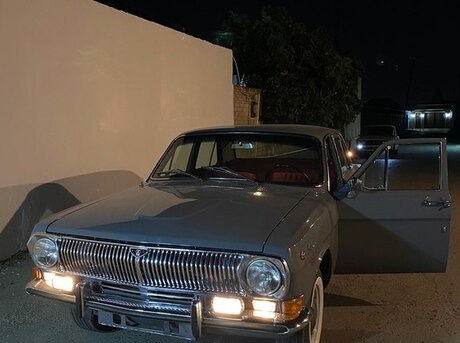 GAZ 24 1982