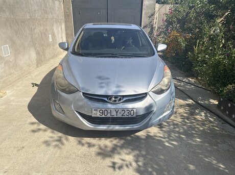 Hyundai Elantra 2011