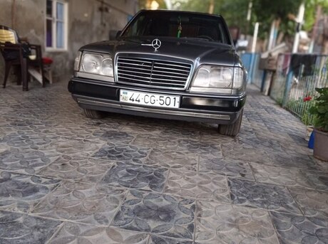 Mercedes  1988