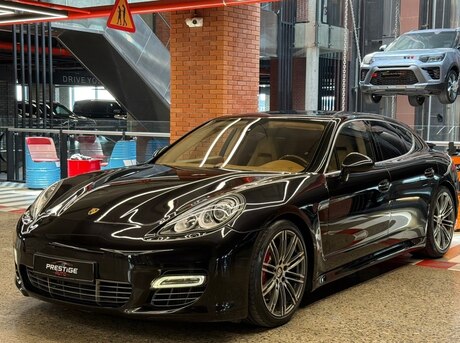 Porsche Panamera Turbo 2010