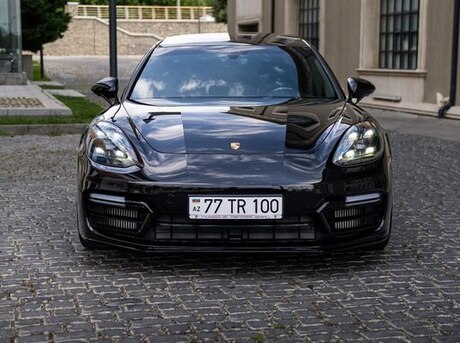 Porsche Panamera 4 E-Hybrid 2020