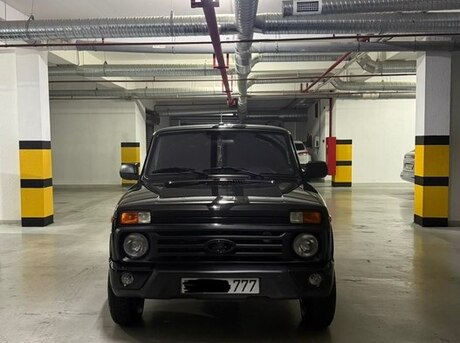 LADA (VAZ) Niva 2023