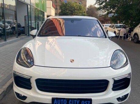 Porsche Cayenne 2015
