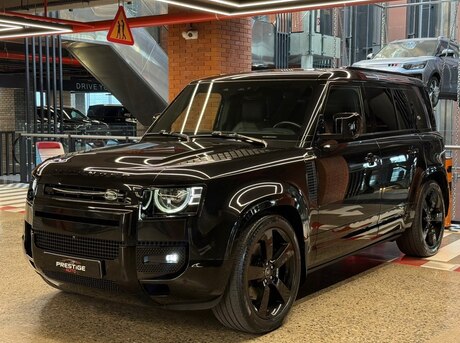 Land Rover Defender 2022