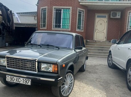 LADA (VAZ) 2107 2010