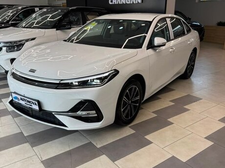 Geely  2025