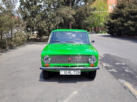 LADA (VAZ) 21011 1980