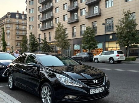 Hyundai Sonata 2011