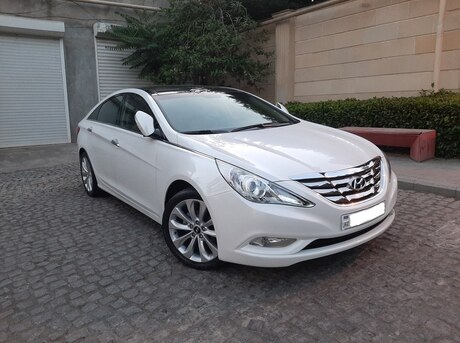 Hyundai Sonata 2010