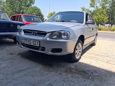 Hyundai Accent 2000