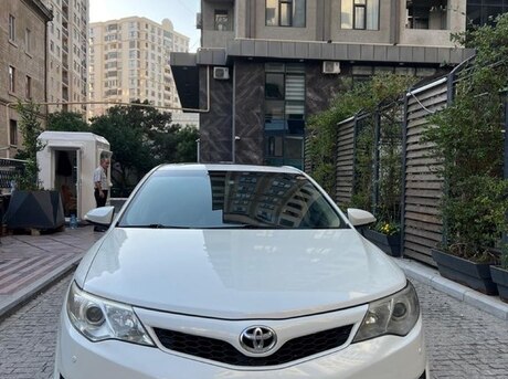 Toyota Camry 2012
