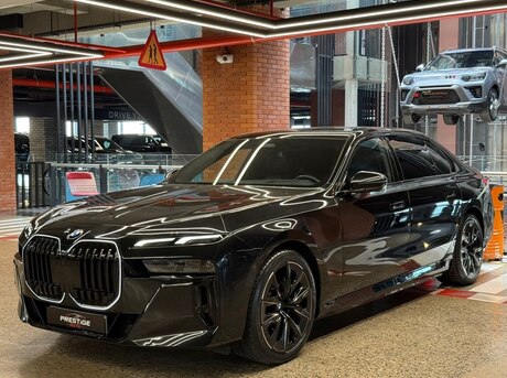BMW i7 2023