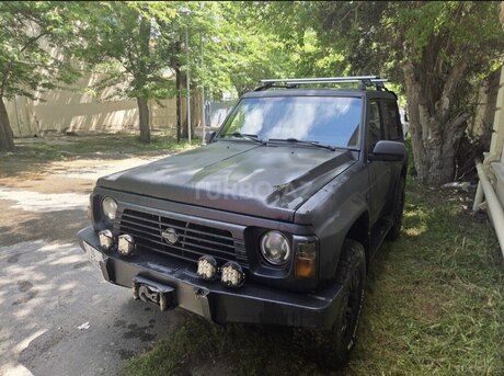 Nissan Patrol 1989