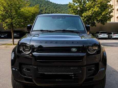 Land Rover Defender 2023