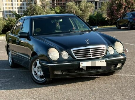 Mercedes E 270 2000