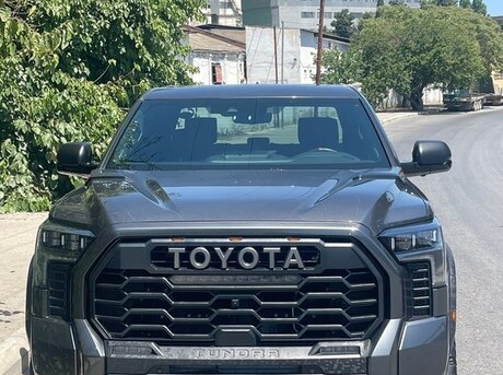 Toyota  2023