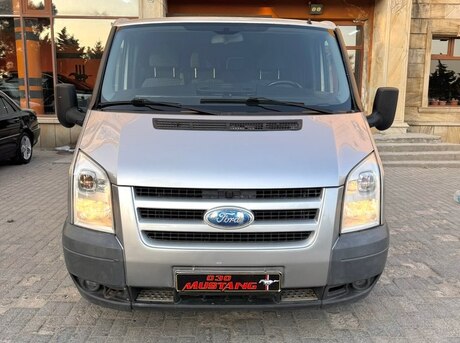 Ford Transit 2010