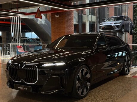 BMW i7 2023