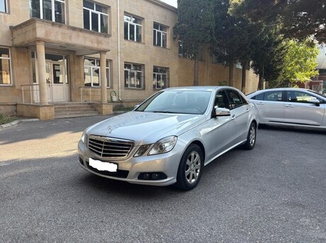 Mercedes E 200 2010