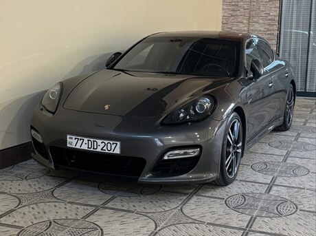 Porsche Panamera Turbo S 2012