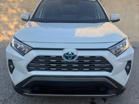 Toyota RAV4 2024