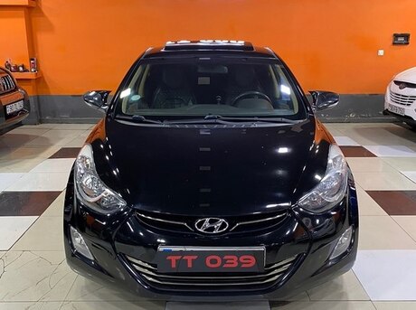 Hyundai Elantra 2012
