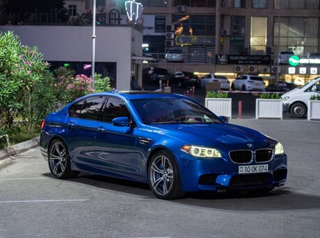 BMW M5 2013