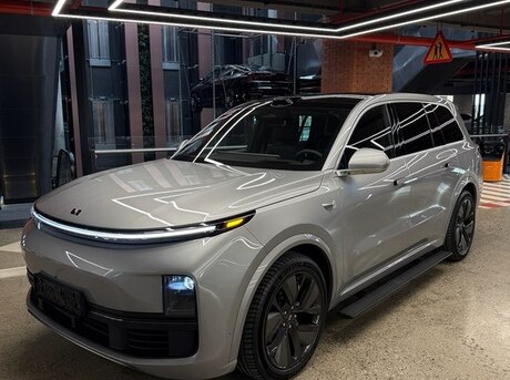 Li Auto L9 2025
